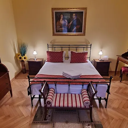 Casa Republicii 3* Brasov