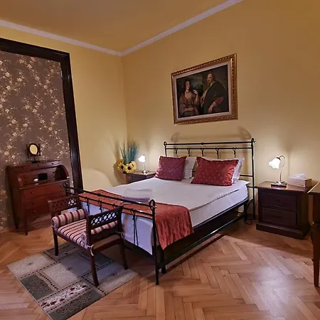 Casa Republicii 3* Brasov