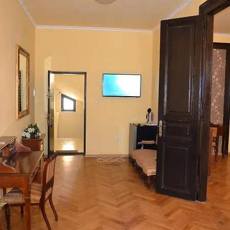Casa Republicii 3* Brasov